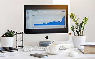 官宣！前曼城中场挂靴！姆总被肘击，VAR无视点球